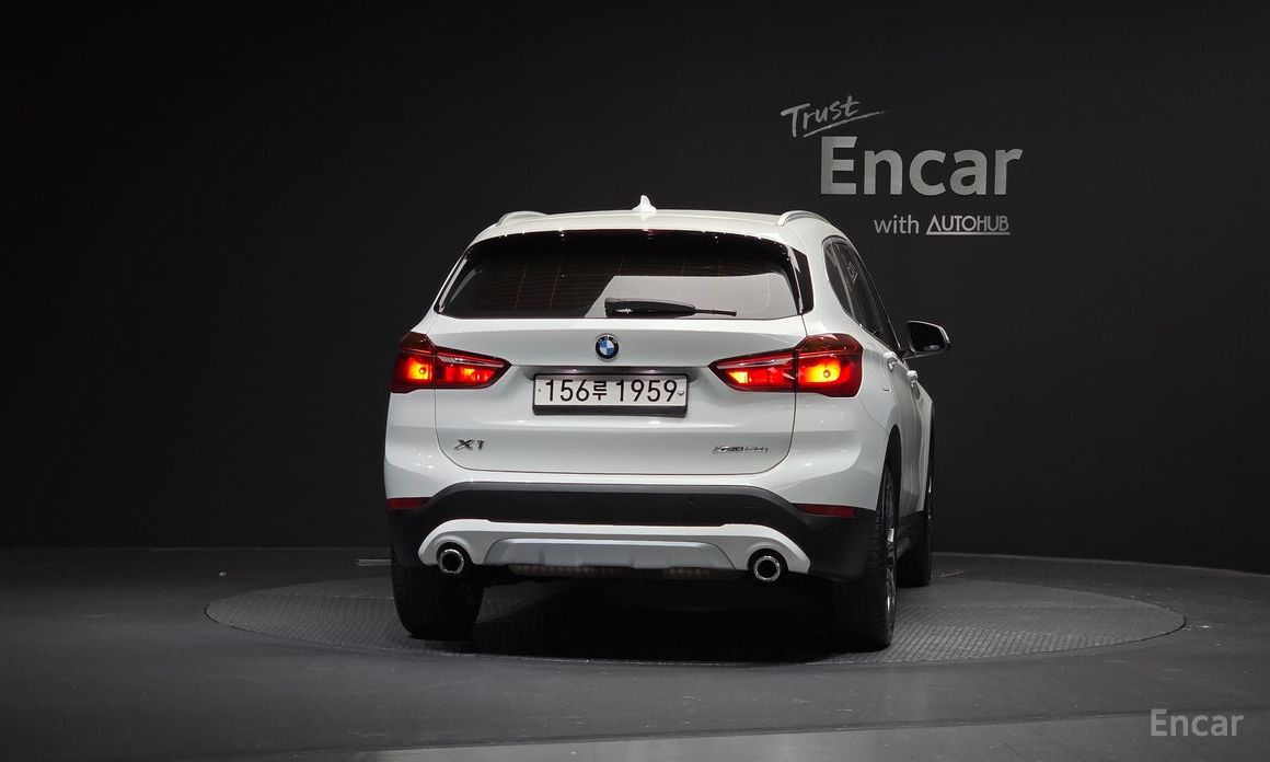 2022 BMW X1 II (F48) Рестайлинг xDrive 20i xLine с пробегом 61 492 км