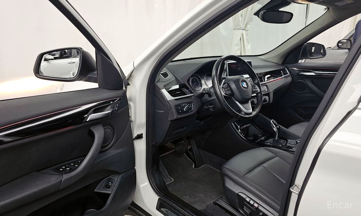 2022 BMW X1 II (F48) Рестайлинг xDrive 20i xLine с пробегом 82 151 км