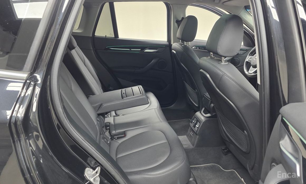2022 BMW X1 II (F48) Рестайлинг xDrive 20i xLine с пробегом 66 811 км