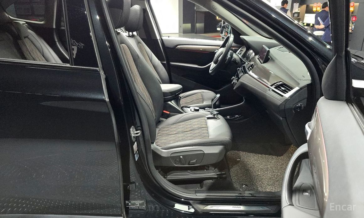 2021 BMW X1 II (F48) Рестайлинг xDrive 20i xLine с пробегом 47 195 км