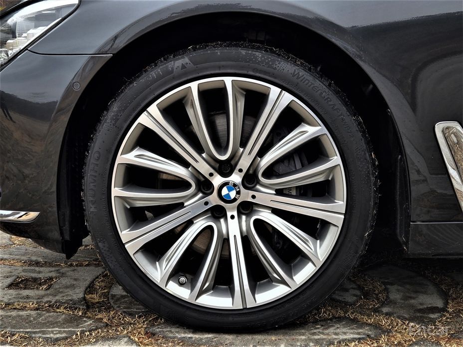 2016 BMW 7 серии VI (G11/G12) Рестайлинг 750Li xDrive Premium с пробегом 123 900 км