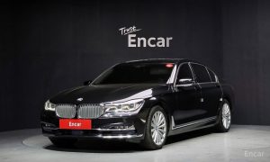 2016 BMW 7 серии VI (G11/G12) Рестайлинг 740Li xDrive с пробегом 147 111 км