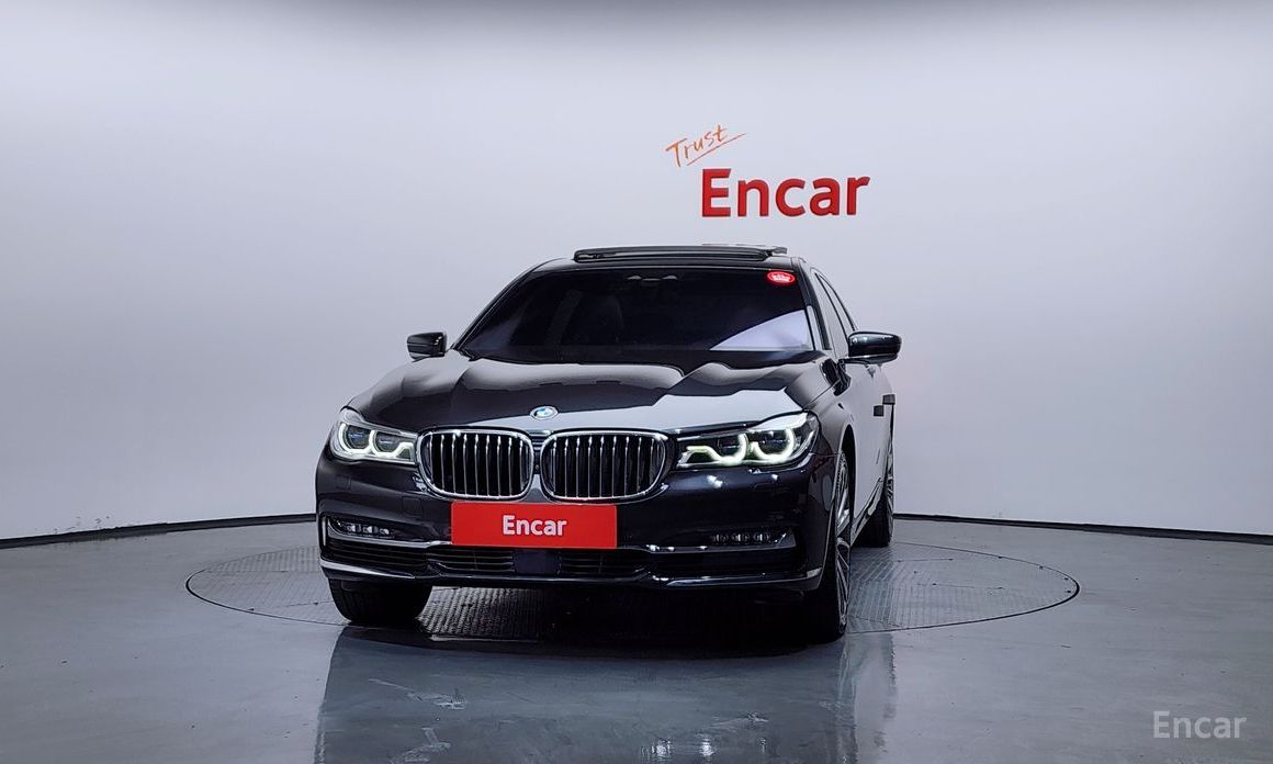 2016 BMW 7 серии VI (G11/G12) Рестайлинг 750Li xDrive с пробегом 106 410 км