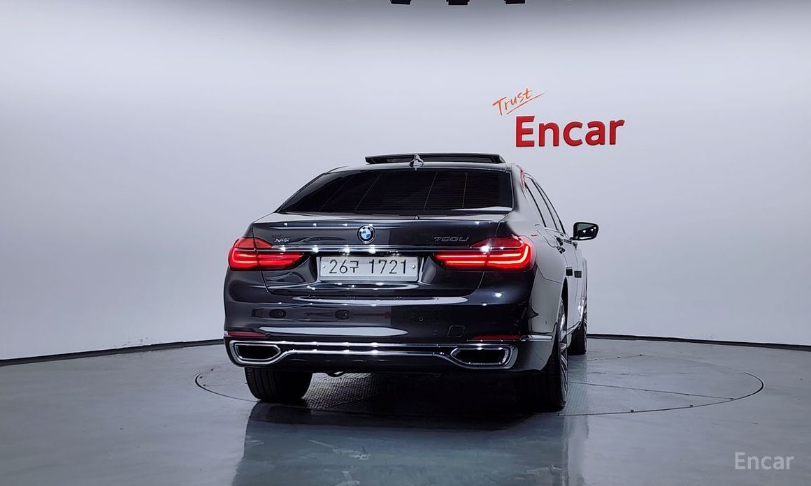 2016 BMW 7 серии VI (G11/G12) Рестайлинг 750Li xDrive с пробегом 106 410 км