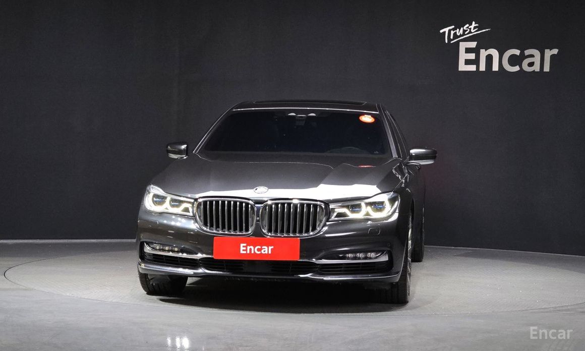 2016 BMW 7 серии VI (G11/G12) Рестайлинг 750Li xDrive Premium с пробегом 129 453 км