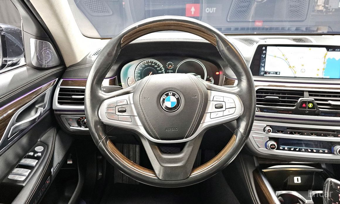 2015 BMW 7 серии VI (G11/G12) Рестайлинг 750Li xDrive Prestige с пробегом 109 234 км