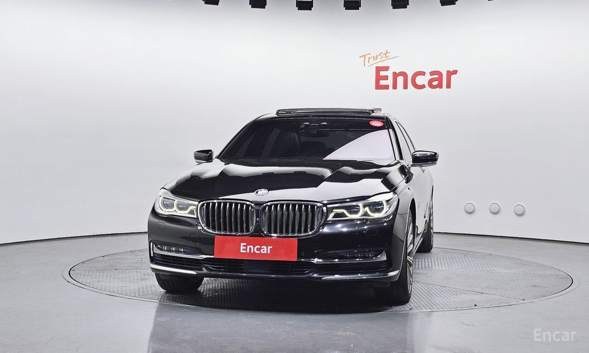 2016 BMW 7 серии VI (G11/G12) Рестайлинг 750Li xDrive Prestige с пробегом 108 576 км
