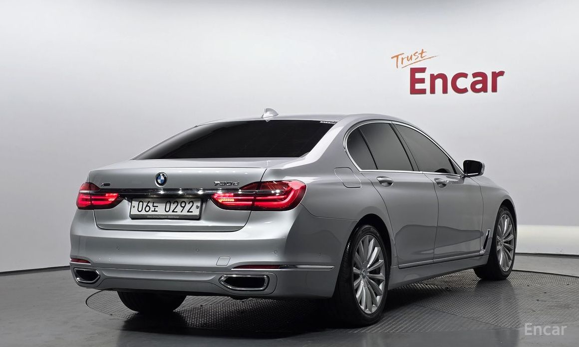 2016 BMW 7 серии VI (G11/G12) Рестайлинг 730d xDrive с пробегом 123 608 км