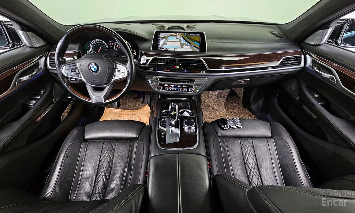 2016 BMW 7 серии VI (G11/G12) Рестайлинг 750Li xDrive Prestige с пробегом 108 576 км