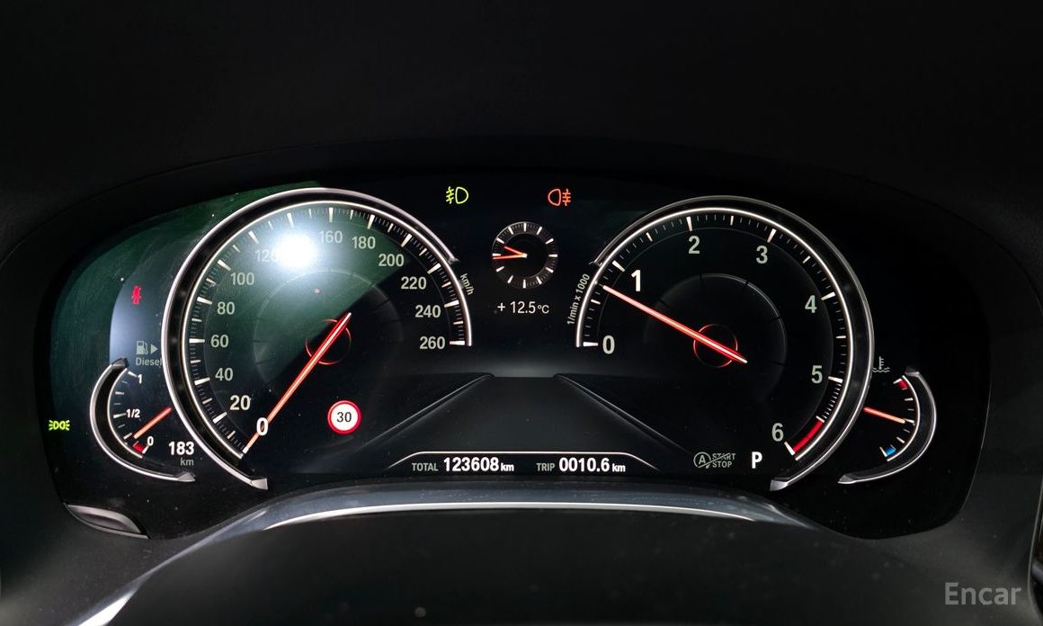 2016 BMW 7 серии VI (G11/G12) Рестайлинг 730d xDrive с пробегом 123 608 км