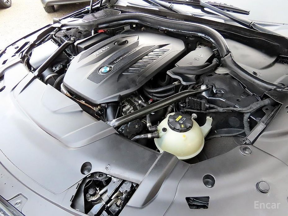 2017 BMW 7 серии VI (G11/G12) Рестайлинг 740d xDrive M Sport с пробегом 121 177 км