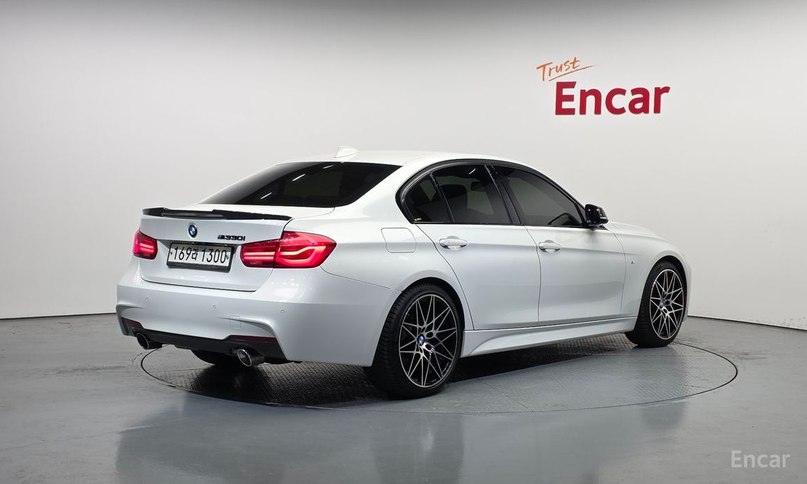 2017 BMW 3 серии VI (F3x) Рестайлинг 330i M Sport с пробегом 125 482 км
