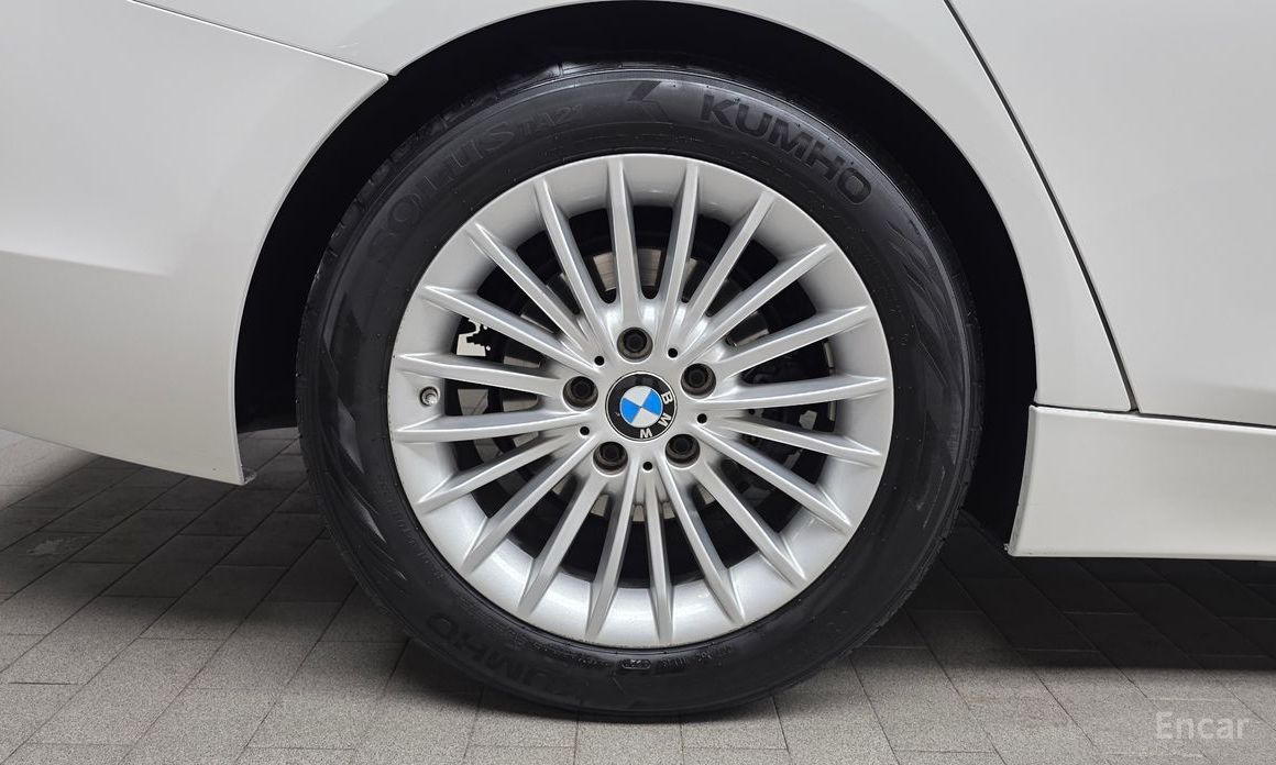 2018 BMW 3 серии VI (F3x) Рестайлинг 320i Luxury с пробегом 139 203 км