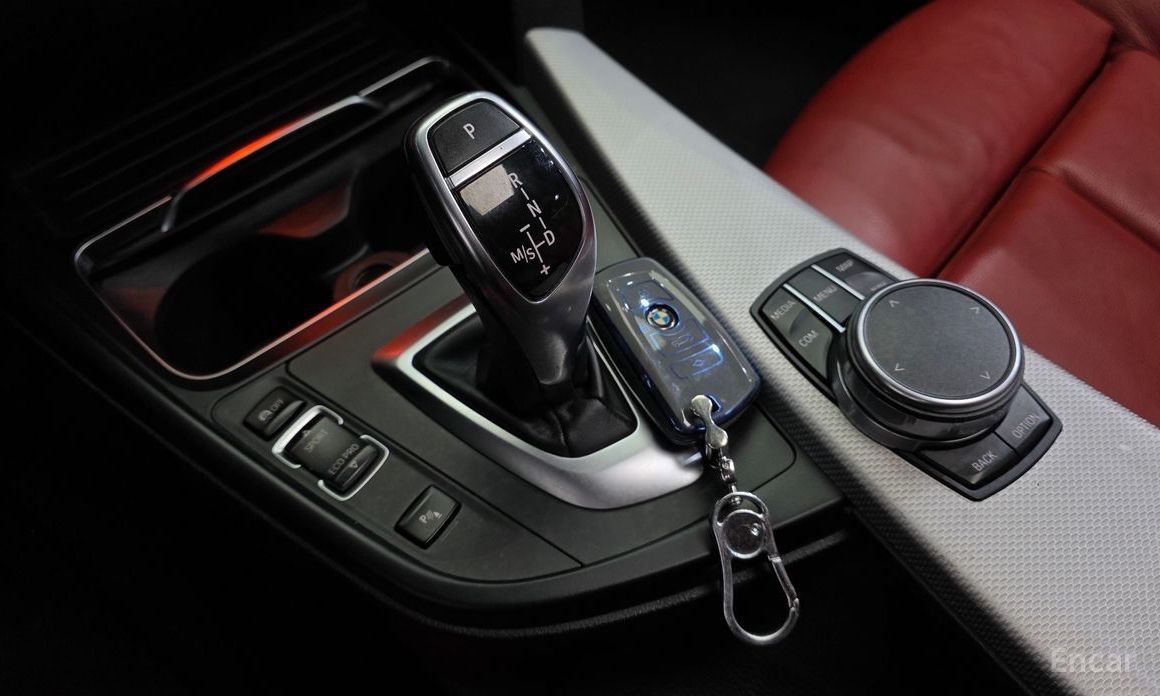 2017 BMW 3 серии VI (F3x) Рестайлинг 330i M Sport с пробегом 125 482 км