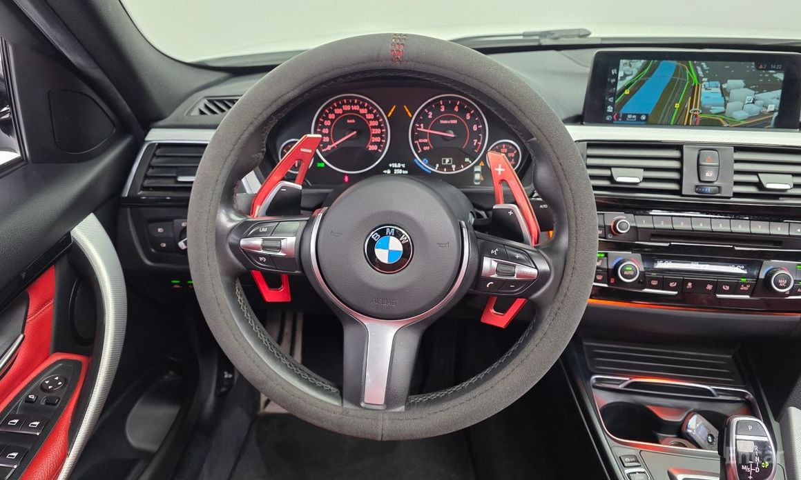 2017 BMW 3 серии VI (F3x) Рестайлинг 330i M Sport с пробегом 125 482 км
