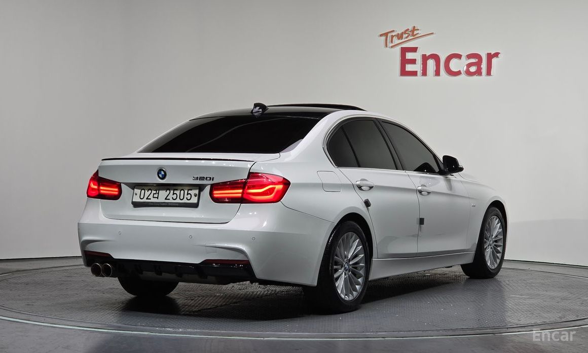 2016 BMW 3 серии VI (F3x) Рестайлинг 320i Luxury с пробегом 67 380 км
