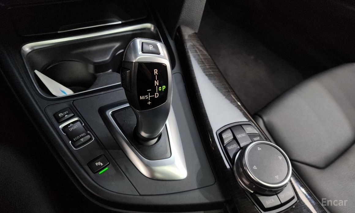 2015 BMW 3 серии VI (F3x) Рестайлинг 320d xDrive с пробегом 70 736 км