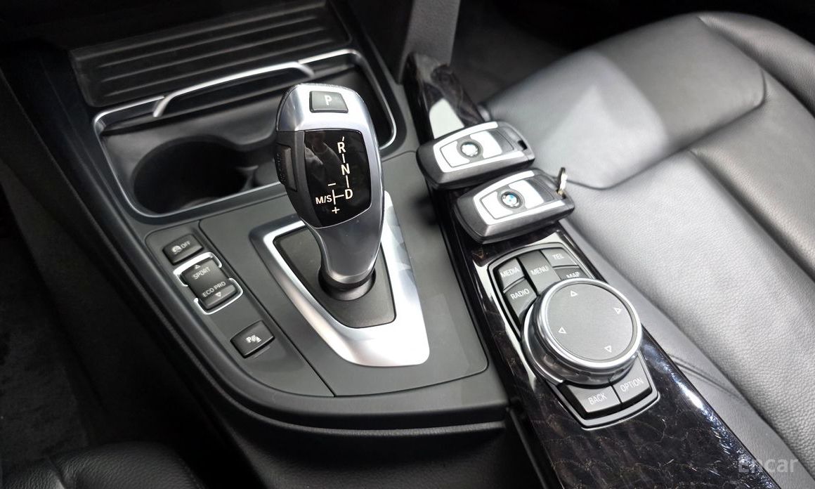 2016 BMW 3 серии VI (F3x) Рестайлинг 320i Luxury с пробегом 131 679 км