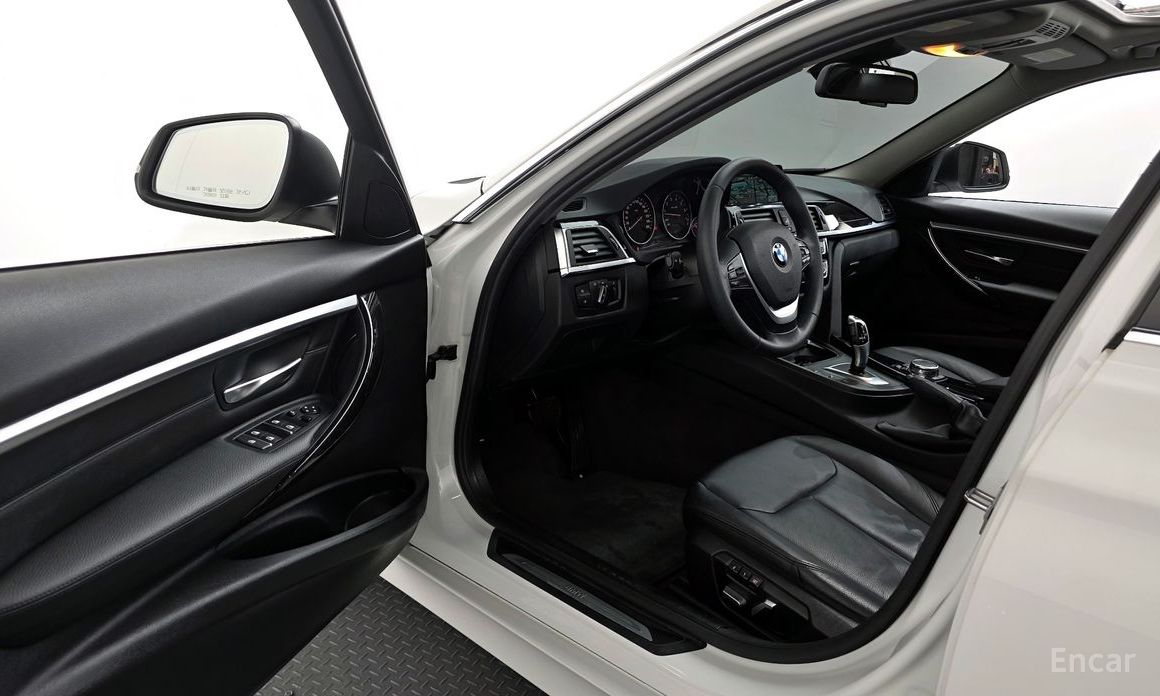 2016 BMW 3 серии VI (F3x) Рестайлинг 320i Luxury с пробегом 131 679 км
