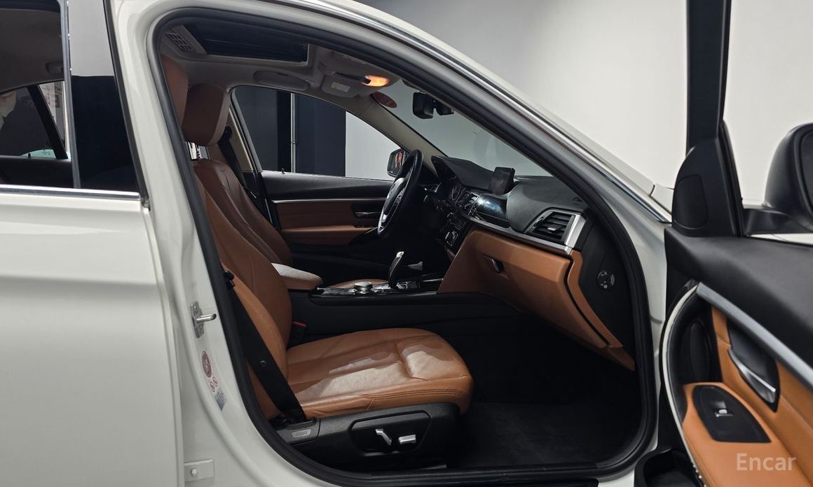 2017 BMW 3 серии VI (F3x) Рестайлинг 320i Luxury с пробегом 85 304 км