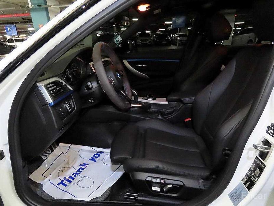 2017 BMW 3 серии VI (F3x) Рестайлинг 320i с пробегом 111 261 км
