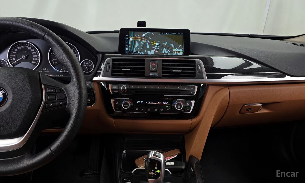 2016 BMW 3 серии VI (F3x) Рестайлинг 320i Luxury с пробегом 51 769 км