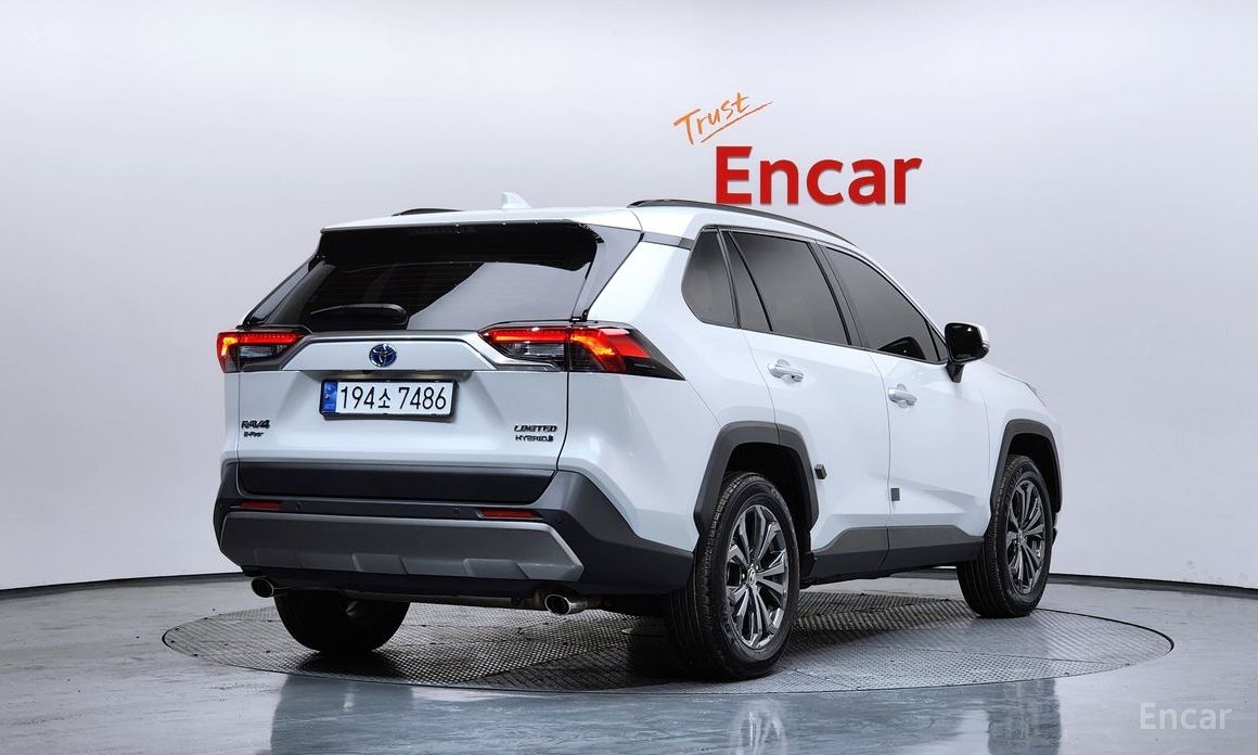 2023 Toyota RAV4 V (XA50) 2,5 4WD Hybrid LTD с пробегом 28 134 км