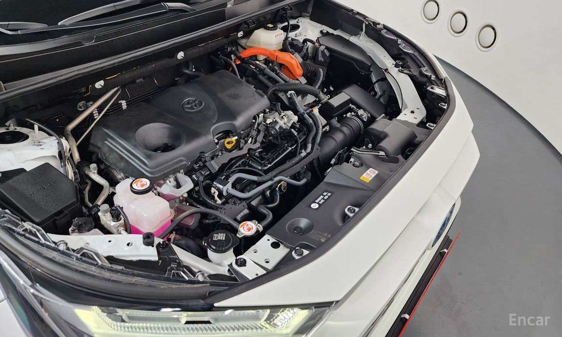 2023 Toyota RAV4 V (XA50) 2,5 4WD Hybrid LTD с пробегом 28 134 км