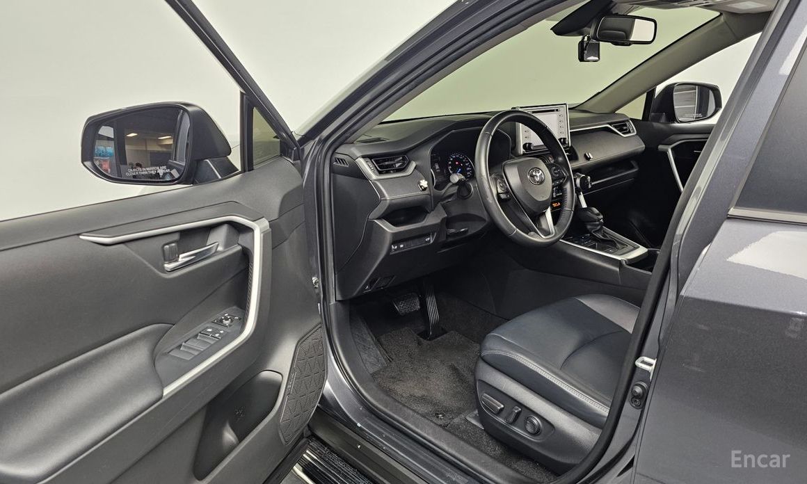 2020 Toyota RAV4 V (XA50) 2.5 2WD Hybrid с пробегом 57 933 км