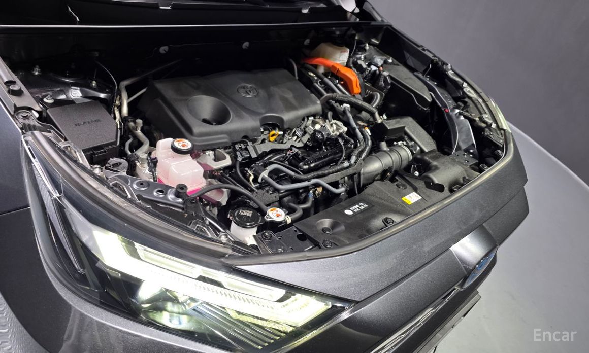 2023 Toyota RAV4 V (XA50) 2,5 4WD Hybrid LTD с пробегом 38 523 км