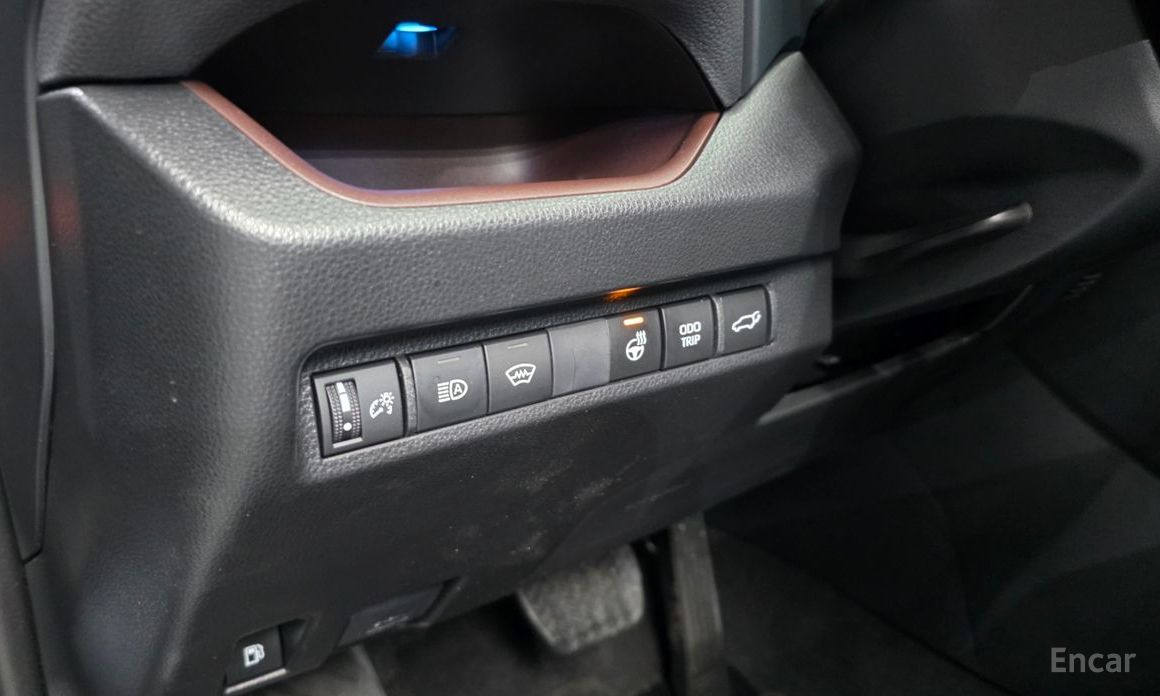 2023 Toyota RAV4 V (XA50) 2,5 4WD Hybrid LTD с пробегом 38 523 км