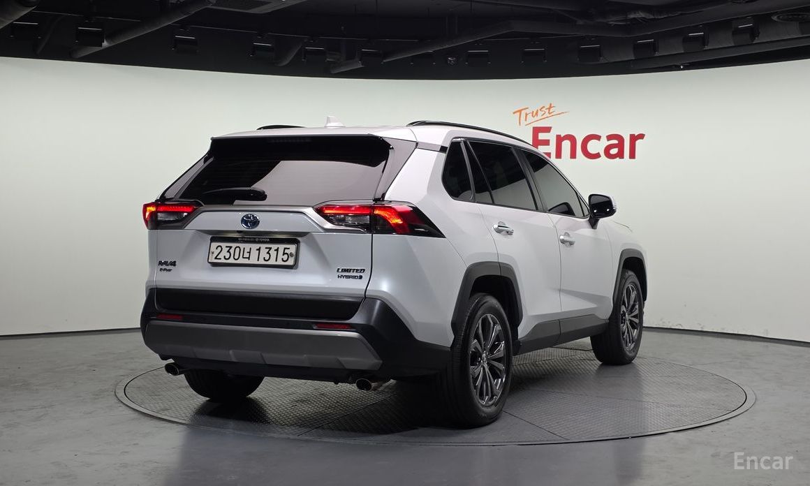 2023 Toyota RAV4 V (XA50) 2,5 4WD Hybrid LTD с пробегом 89 915 км