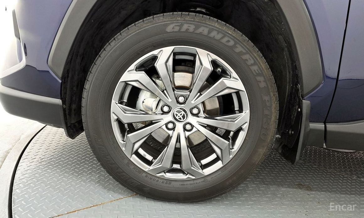 2023 Toyota RAV4 V (XA50) 2,5 4WD Hybrid LTD с пробегом 43 149 км
