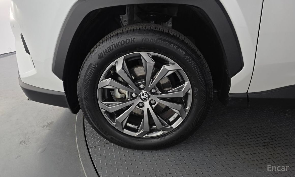 2023 Toyota RAV4 V (XA50) 2,5 4WD Hybrid LTD с пробегом 89 915 км
