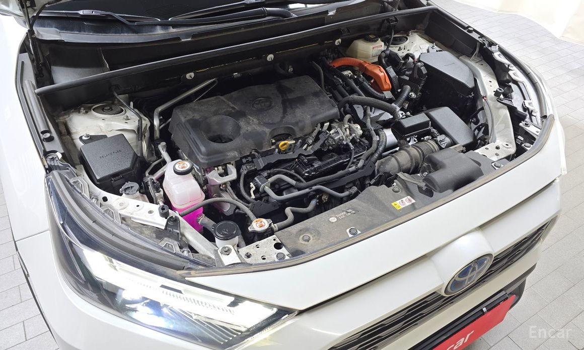 2023 Toyota RAV4 V (XA50) 2,5 4WD Hybrid LTD с пробегом 23 732 км