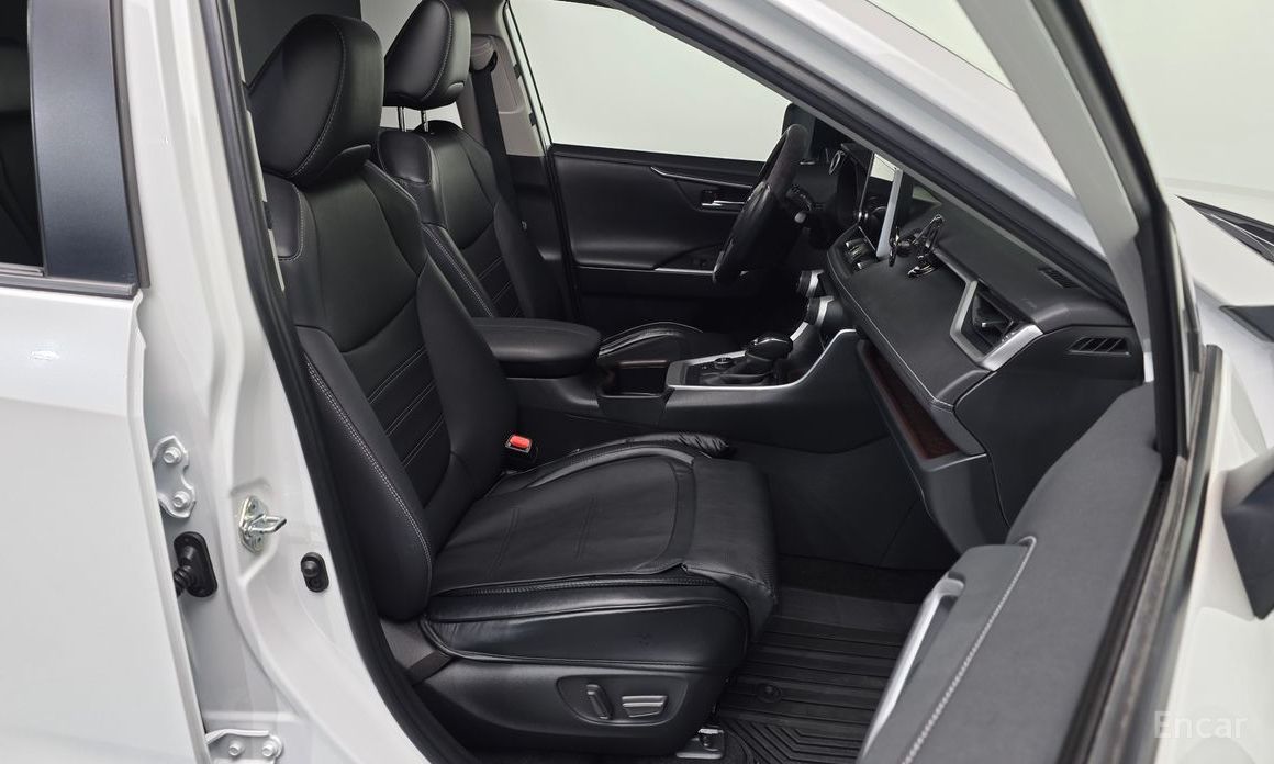 2023 Toyota RAV4 V (XA50) 2,5 4WD Hybrid LTD с пробегом 89 915 км