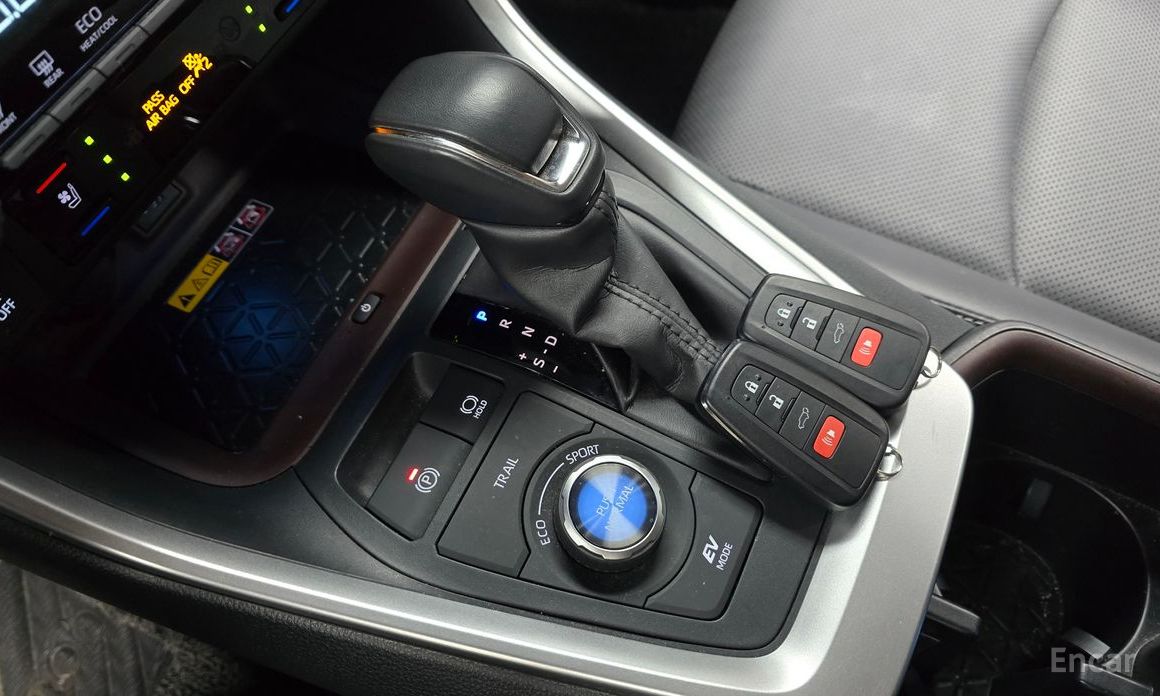 2023 Toyota RAV4 V (XA50) 2,5 4WD Hybrid LTD с пробегом 23 732 км