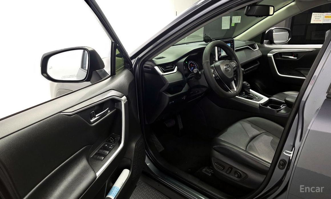 2020 Toyota RAV4 V (XA50) 2.5 2WD Hybrid с пробегом 52 901 км