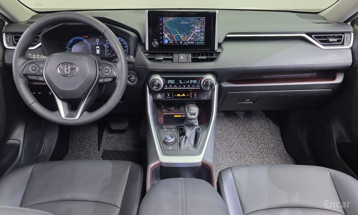 2023 Toyota RAV4 V (XA50) 2,5 4WD Hybrid LTD с пробегом 17 500 км