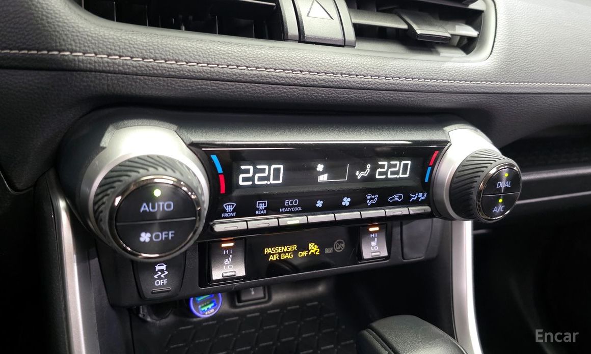 2020 Toyota RAV4 V (XA50) 2.5 2WD Hybrid с пробегом 52 901 км