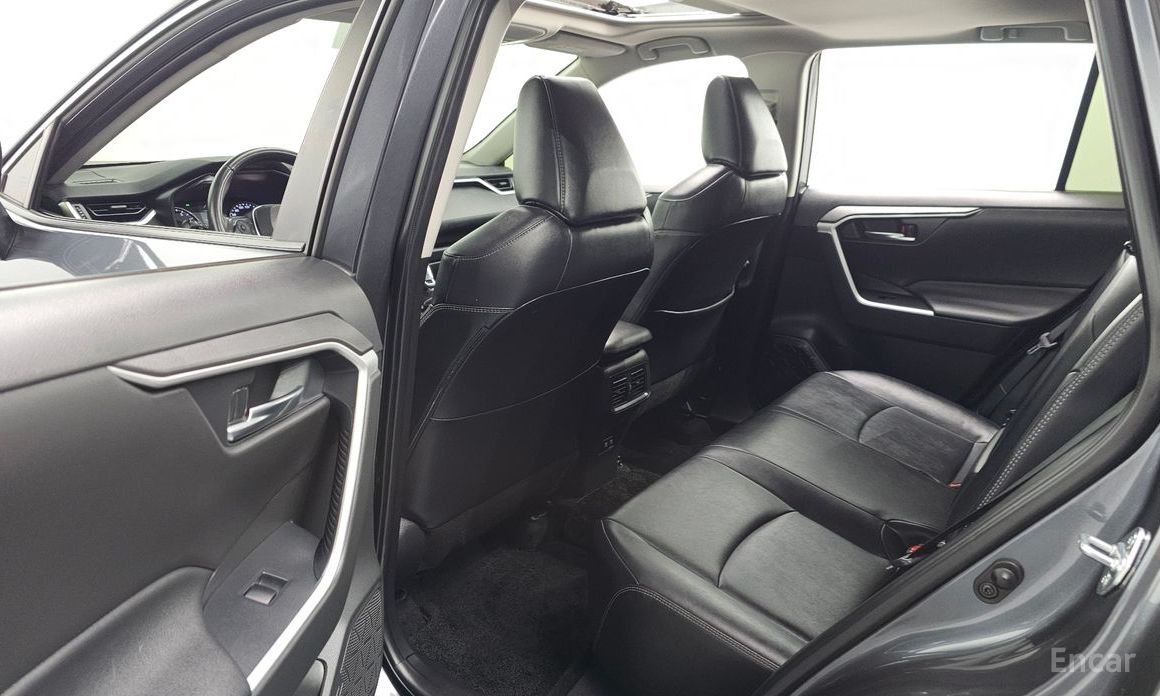 2020 Toyota RAV4 V (XA50) 2.5 2WD с пробегом 53 475 км