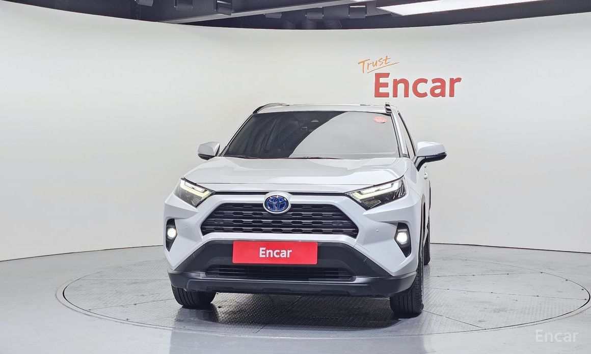 2023 Toyota RAV4 V (XA50) 2.5 2WD Hybrid XLE с пробегом 42 504 км