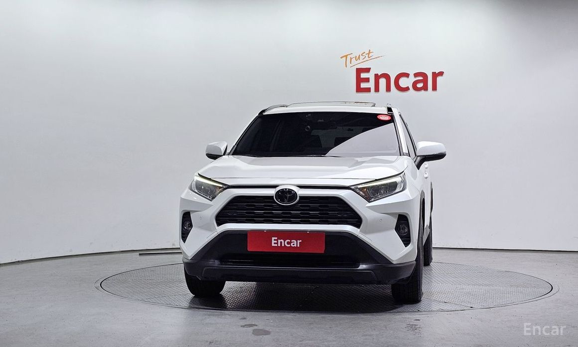 2019 Toyota RAV4 V (XA50) 2.5 2WD с пробегом 84 768 км