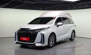 2023 Toyota Sienna IV 2.5 Hybrid AWD с пробегом 20 948 км
