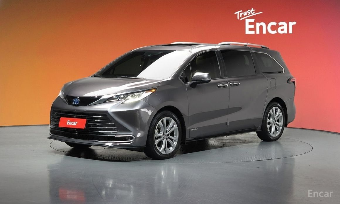 2021 Toyota Sienna IV 2.5 Hybrid 2WD с пробегом 67 389 км