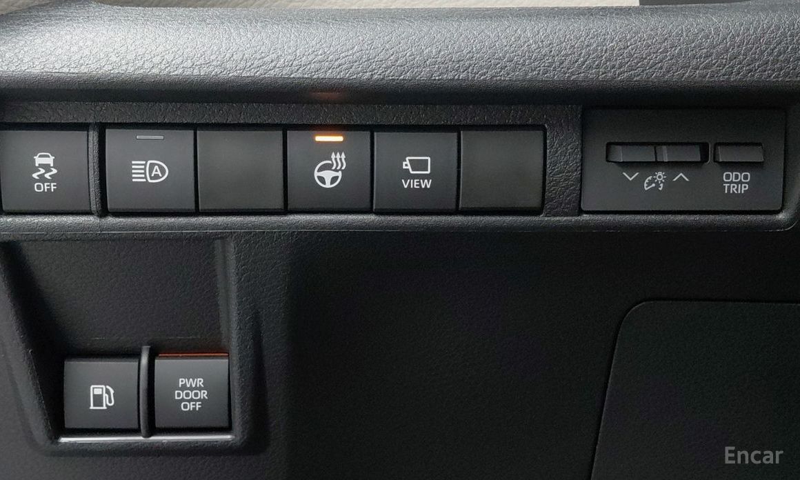2022 Toyota Sienna IV 2.5 Hybrid 2WD с пробегом 17 131 км