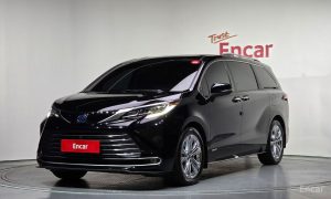 2021 Toyota Sienna IV 2.5 Hybrid 2WD с пробегом 85 720 км