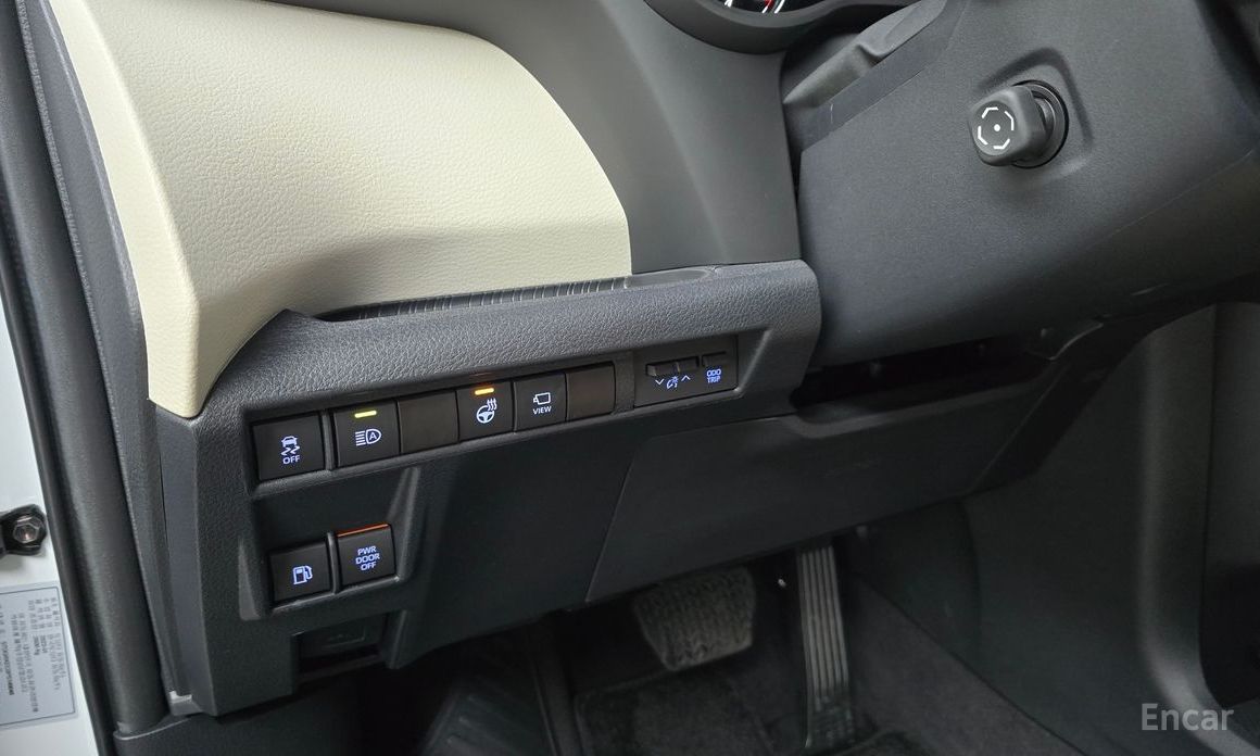2023 Toyota Sienna IV 2.5 Hybrid 2WD с пробегом 12 363 км