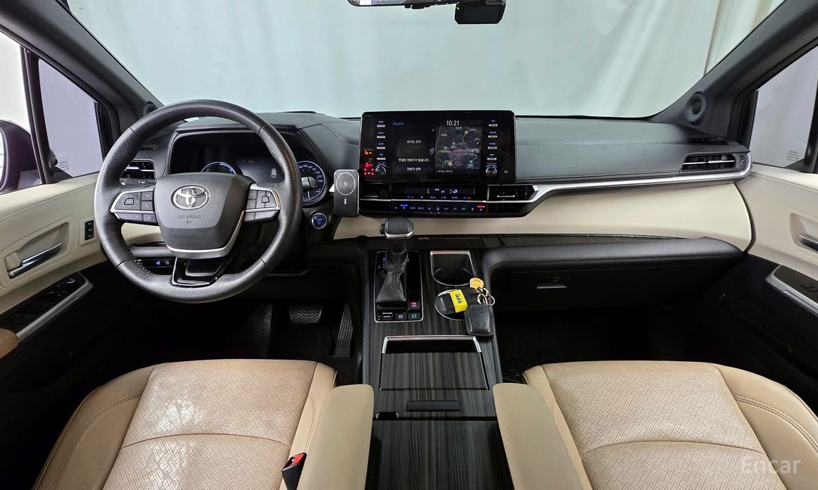 2021 Toyota Sienna IV 2.5 Hybrid 2WD с пробегом 85 720 км