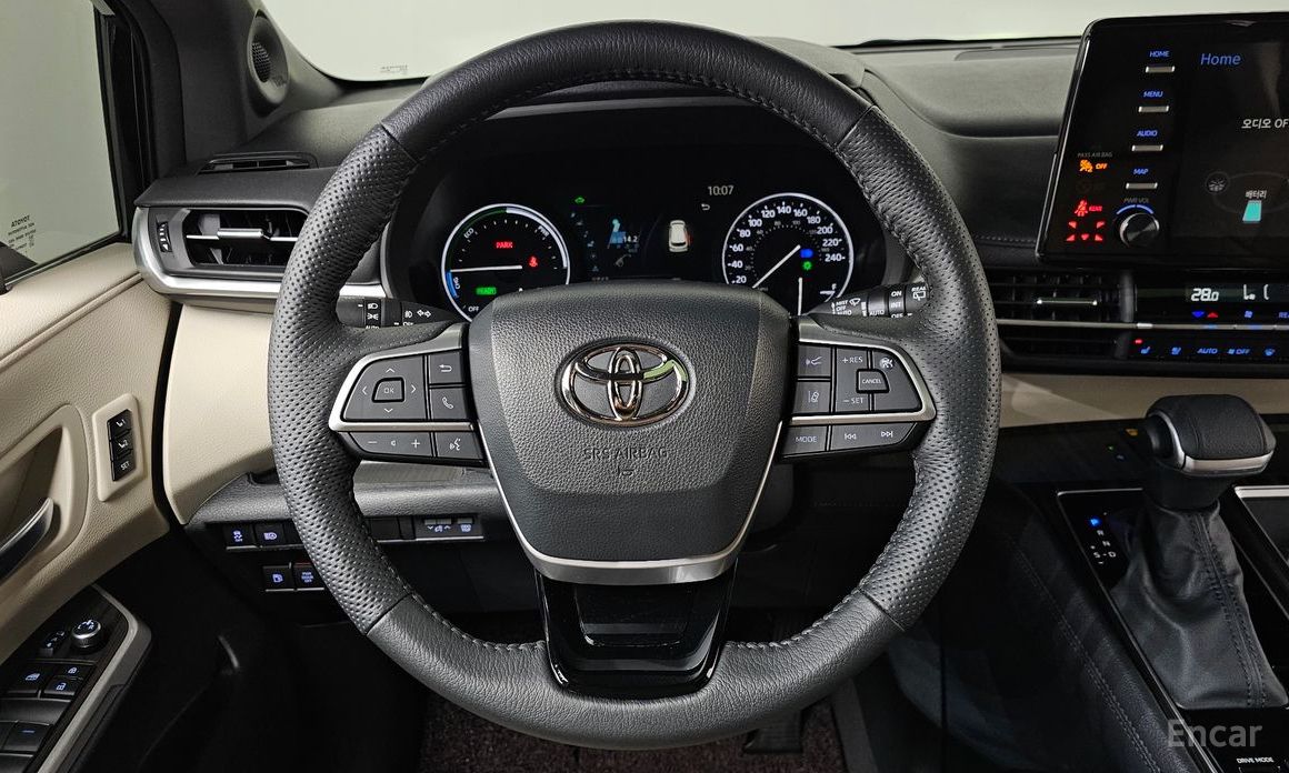 2023 Toyota Sienna IV 2.5 Hybrid 2WD с пробегом 28 552 км